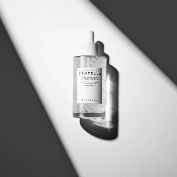 AMPOULE CAPSULE ECLAIRCISSANTE SKIN1004